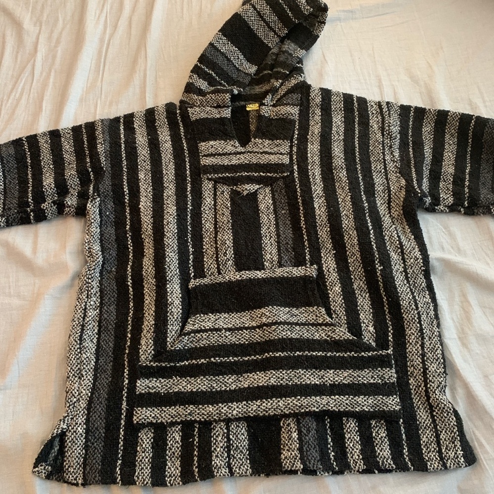 Black and white hippie sweatshirt / drug rug